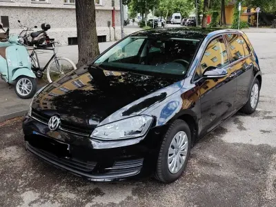 Gebraucht VW Golf VII Trendline 86 PS (63 kW) 2015 Schwarz Limousine