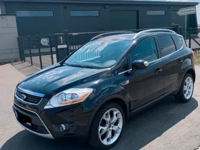 Gebraucht Ford Kuga Titanium 136 PS (100 kW) 2010 Schwarz SUV