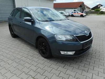 Gebraucht Skoda Rapid Ambition 90 PS (66 kW) 2017 Grau Kleinwagen