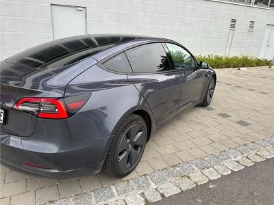 Gebraucht Tesla Model 3 Standard Range 235 kW (320 PS) 2023 Grau Limousine