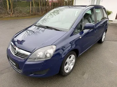 Gebraucht Opel Zafira Family 140 PS (102 kW) 2014 Schwarz Van / Kleinbus