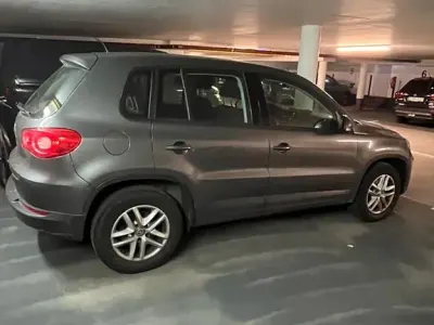 Gebraucht VW Tiguan Freestyle 140 PS (102 kW) 2011 Grau SUV