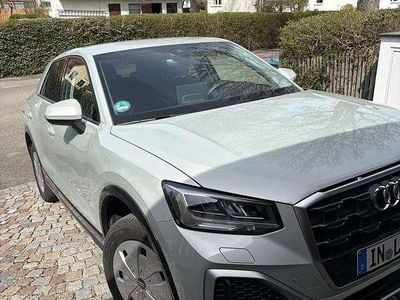 Second-hand Audi Q2 Advanced 150 CP (110 kW) 2025 Gri SUV