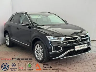 Usata VW T-Roc Style 150 CV (110 kW) 2023 Nero SUV