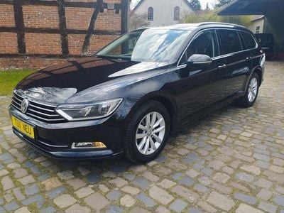 Używany VW Passat Comfortline 150 KM (110 kW) 2014 Czarny Kombi