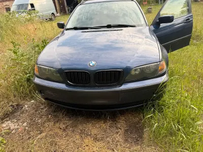 Gebraucht BMW 316 115 PS (84 kW) 2003 Blau Kombi