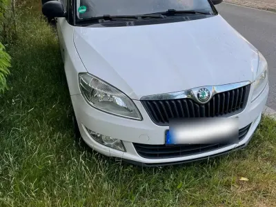 Gebraucht Skoda Roomster 90 PS (66 kW) 2012 Weiß Van / Kleinbus