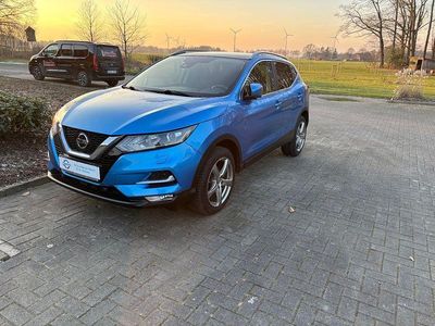 Blau Gebraucht 2019 Nissan Qashqai N-Connecta SUV | 16.890 € (Fairer Preis)