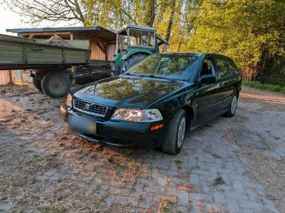 Brugt Volvo V40 122 HK (89 kW) 2004 Sort Stationcar