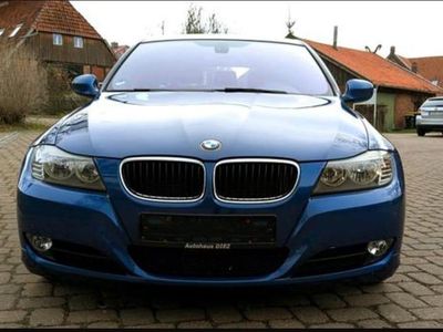 Gebraucht BMW 320 170 PS (125 kW) 2010 Blau Kombi