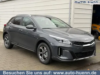 Neu Kia XCeed Gold 150 PS (110 kW) 2025 Blue flame metallic SUV