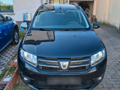 Gebraucht Dacia Logan Lauréate 90 PS (66 kW) 2015 Schwarz Kombi