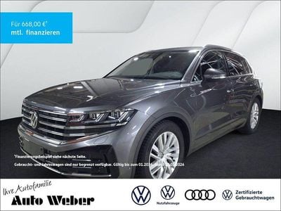 Grau Gebraucht 2025 VW Touareg SUV | 59.880 € (Guter Preis)