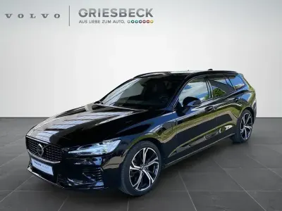 Gebraucht Volvo V60 Plus 455 PS (334 kW) 2023 Onyx black / metallic Kombi