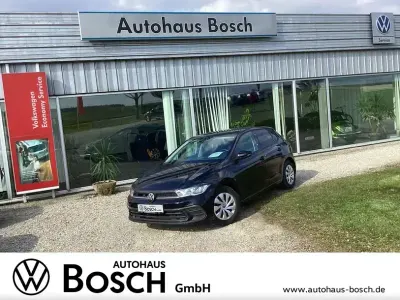 Usata VW Polo Life 95 CV (69 kW) 2022 Nero Utilitaria
