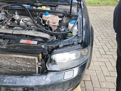 gebraucht Audi A4 2,5 l BJ 2003 6 zylinder