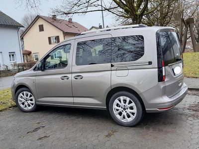 Gebraucht Ford Tourneo Titanium 122 PS (89 kW) 2025 Beige Kombi