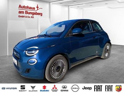 Neu Fiat 500 65 PS (47 kW) 2026 Grün Limousine
