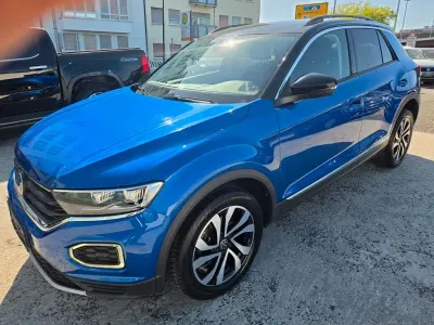 Second-hand VW T-Roc Active 110 CP (80 kW) 2022 Albastru SUV