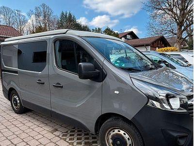 Gebraucht Opel Vivaro 120 PS (88 kW) 2017 Grau Van / Kleinbus
