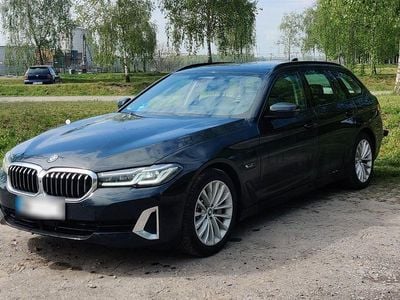 Usata BMW 530e Luxury Line 292 CV (214 kW) 2023 Nero Station wagon
