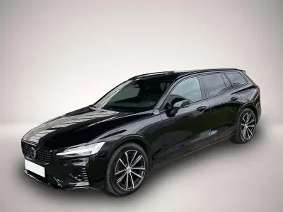 Gebraucht Volvo V60 Plus 455 PS (334 kW) 2022 Manufacturer Kombi