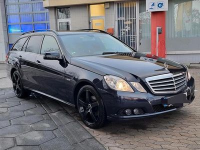 Mercedes E220