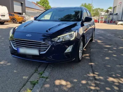Gebraucht Ford Focus Active X 120 PS (88 kW) 2020 Blau Kombi