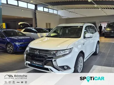 Occasion Mitsubishi Outlander P-HEV 135 PK (99 kW) 2021 Wit SUV