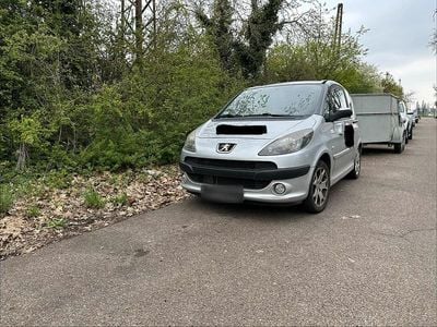 Usata Peugeot 1007 Sport 108 CV (79 kW) 2009 Monovolume