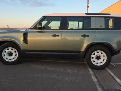 Usata Land Rover Defender 241 CV (177 kW) 2020 Verde SUV