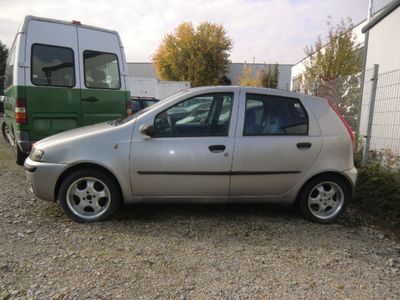Gebraucht Fiat Punto 80 PS (58 kW) 2001 Silber metallic Kleinwagen