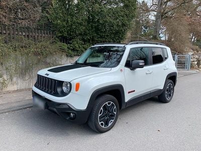 Gebraucht Jeep Renegade Trailhawk 170 PS (125 kW) 2015 Weiß SUV