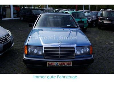 Gebraucht Mercedes 230 131 PS (96 kW) 1988 Blau Coupé