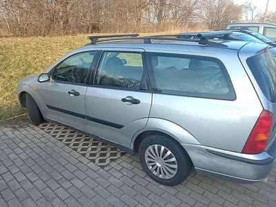 Gebraucht Ford Focus Futura 116 PS (85 kW) 2004 Silber Kombi