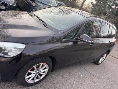 Braun Gebraucht 2016 BMW 218 Kombi | 15.999 € (Teuer)