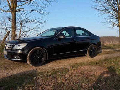 Gebraucht Mercedes C180 156 PS (114 kW) 2010 Schwarz Limousine