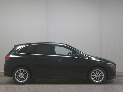 Usata Mercedes B200 150 CV (110 kW) 2022 Monovolume