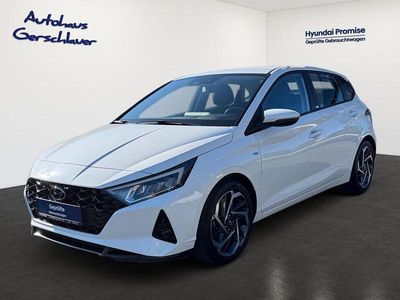 Weiß Gebraucht 2021 Hyundai i20 Intro Edition Limousine | 15.290 € (Fairer Preis)