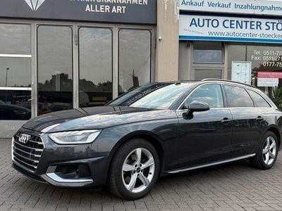 Gebraucht Audi A4 Advanced 163 PS (119 kW) 2022 Grau Kombi