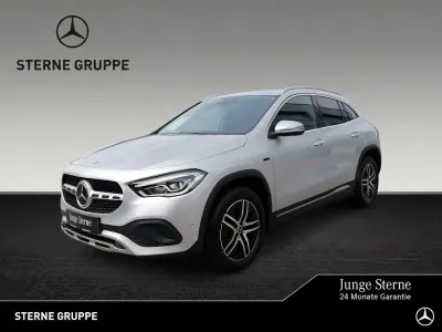 Gebraucht Mercedes GLA250 Progressive 160 PS (117 kW) 2021 Iridiumsilber SUV