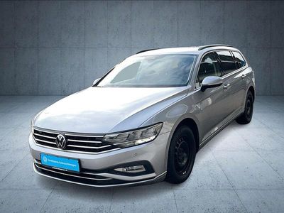 Pyritsilber metallic Gebraucht 2023 VW Passat Highline Kombi | 22.770 € (Fairer Preis)