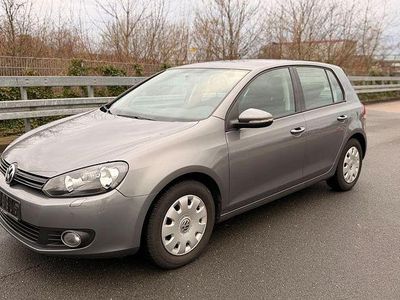 Gebraucht VW Golf VI 102 PS (75 kW) 2010 Grau Kleinwagen