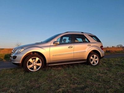 Gebraucht Mercedes ML350 Sport 272 PS (200 kW) 2006 Silber SUV