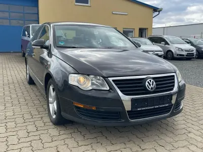 Gebraucht VW Passat Comfortline 150 PS (110 kW) 2005 Braun Limousine