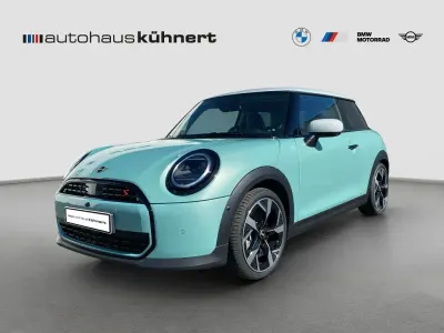 Gebraucht Mini Cooper S Classic 204 PS (150 kW) 2024 Grün Kleinwagen