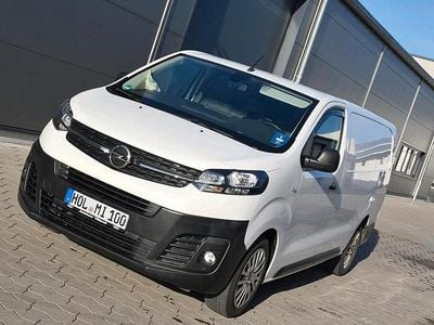 Weiß Gebraucht 2021 Opel Vivaro Van / Kleinbus | 19.900 € (Fairer Preis)