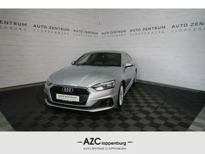 Gebraucht Audi A5 Sportback Sport 163 PS (119 kW) 2022 Florettsilber metallic Kleinwagen
