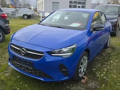 Begagnad Opel Corsa-e Edition 100 kW (136 HK) 2021 Blå Halvkombi