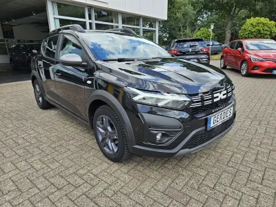 Gebraucht Dacia Sandero Stepway 91 PS (66 kW) 2023 Schwarz Limousine